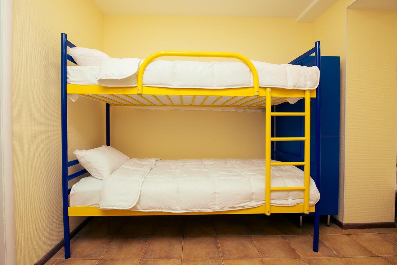Tenistiy Hostel โอเดสซา ภายนอก รูปภาพ