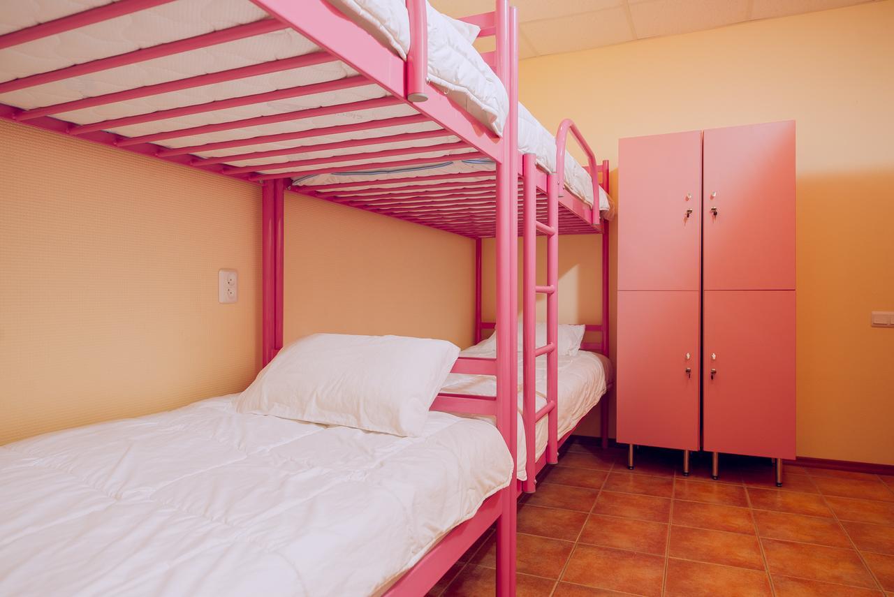 Tenistiy Hostel โอเดสซา ภายนอก รูปภาพ
